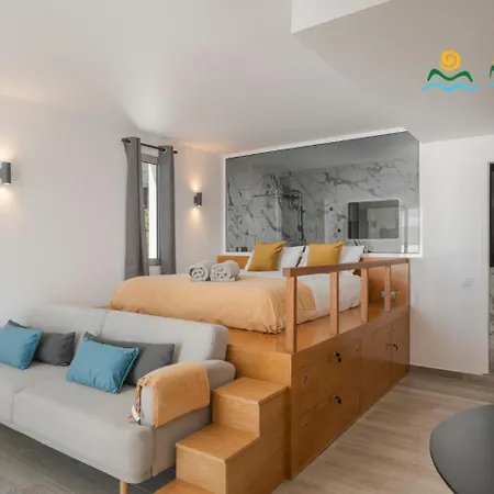 Premium Quiet Apt Funchal Seafront Oceanbreeze Apartament *